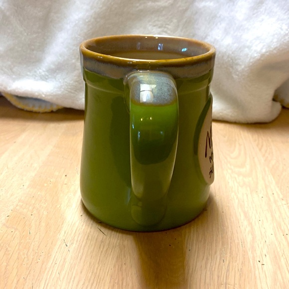 NWT Burton & Burton Superpower’s Mom” 17oz  Mug Designed by Joanne Sharp - Picture 3 of 6